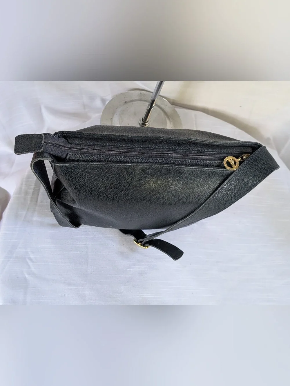 Longchamp Vintage Dark Blue Crossbody Bag with Gold Zipper Pull